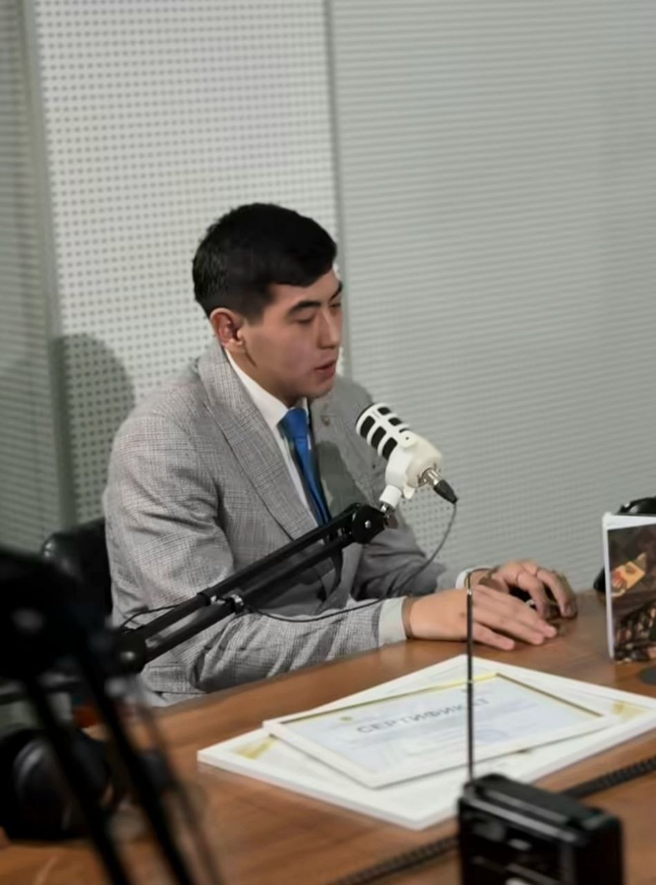 Сұлтанғазы Санжар Кәкімұлы: «Тас боп кеткен жүректі ая, құдай..» Өлеңдер